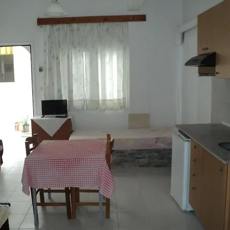 Katerina Apartments Kokkini Hani Exterior photo